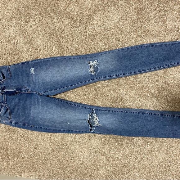 Ripped High-Rise Skinny Jeans